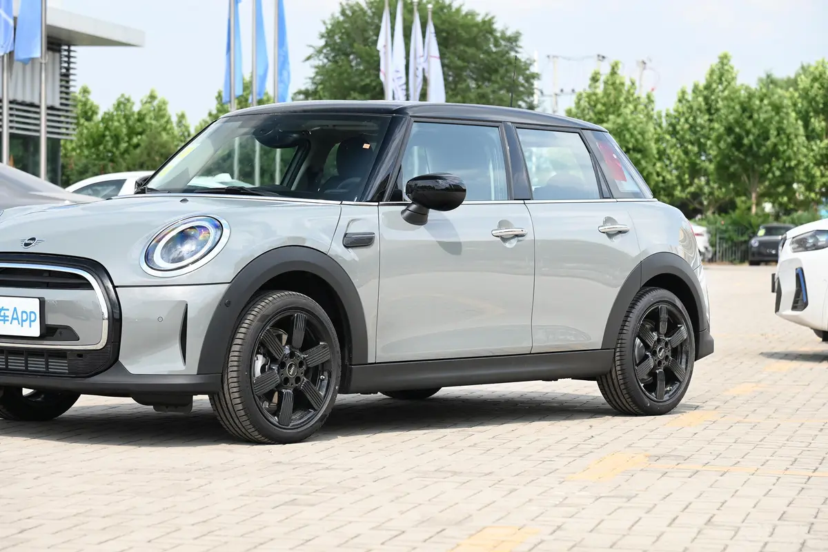 MINI1.5T COOPER 艺术家 五门版外观细节