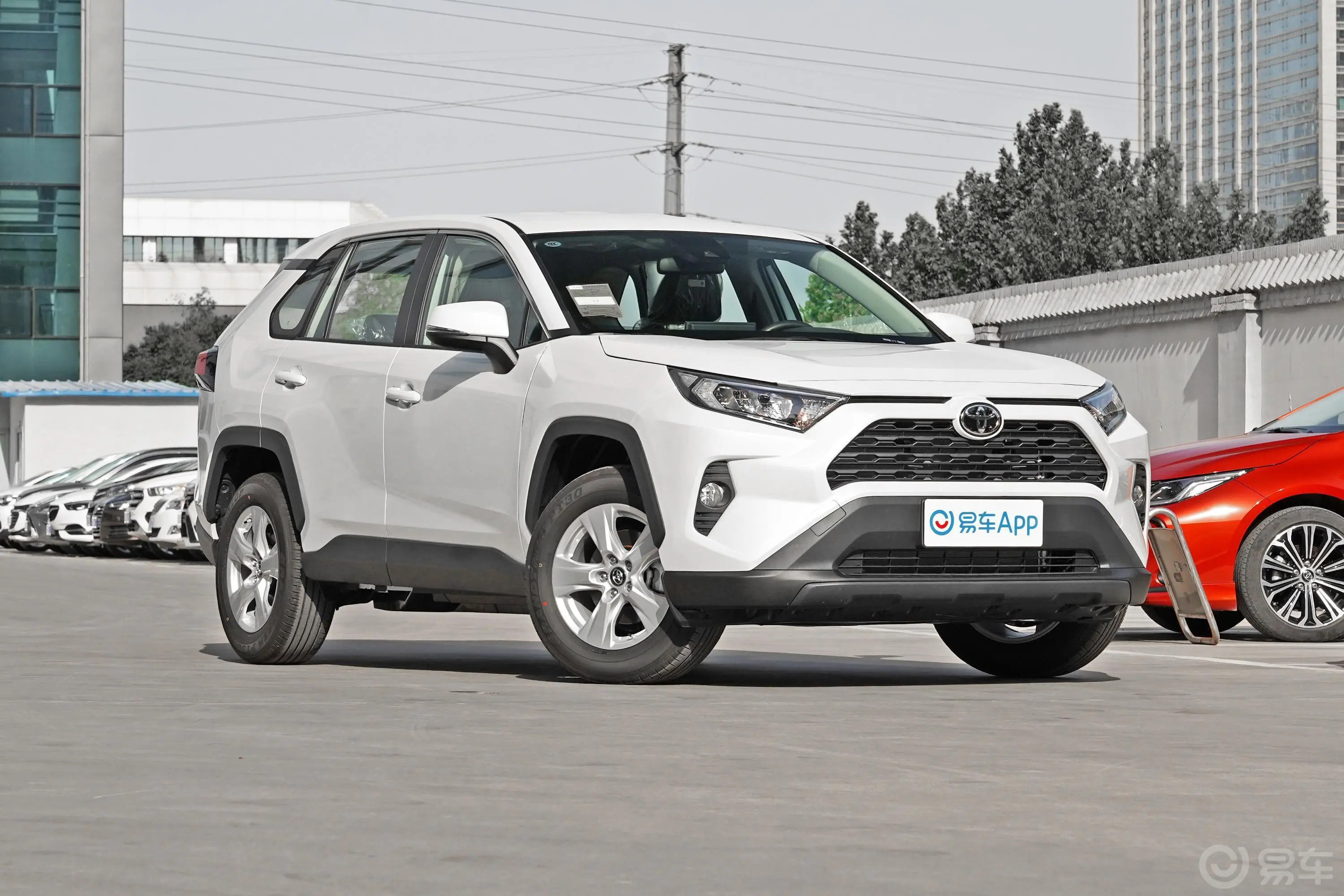 RAV4荣放2.0L CVT两驱都市版左侧前悬挂