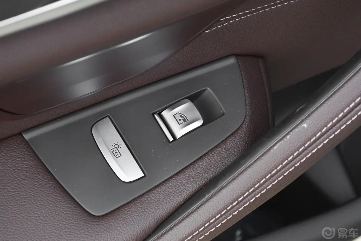 宝马5系改款二 530Li 尊享型 M运动套装后车窗调节