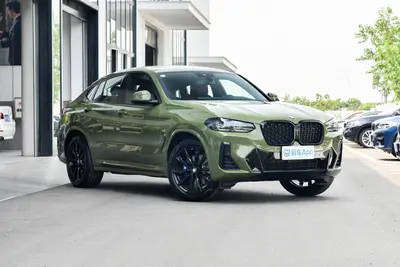 2022款 宝马X4 改款 xDrive30i M运动曜夜套装外观