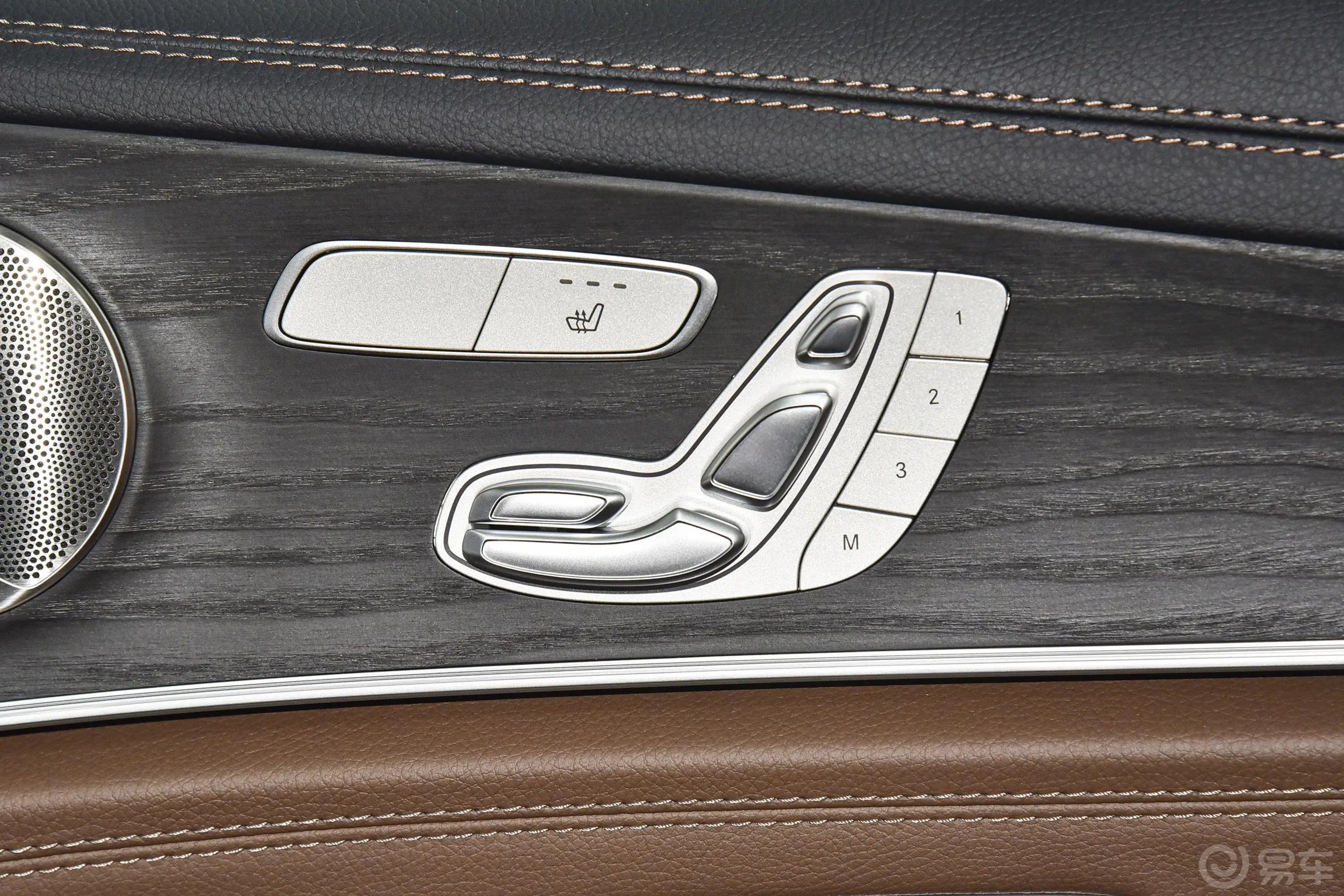 奔驰E级改款三 E 300 L 运动豪华型副驾座椅调节