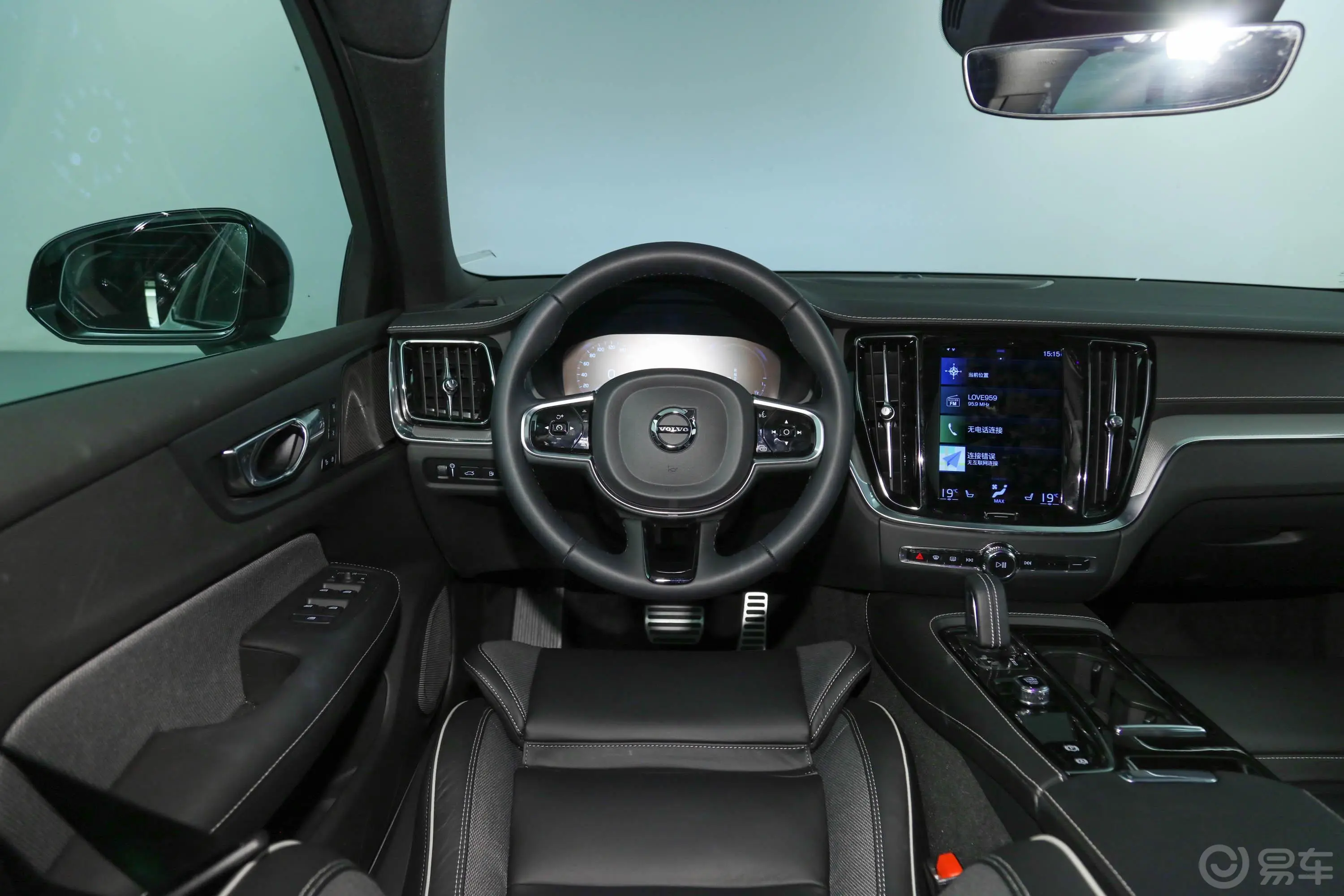 沃尔沃S60新能源改款 T8 四驱智雅运动版驾驶位区域