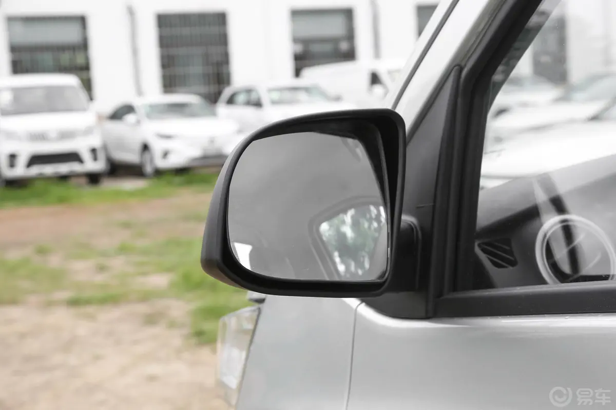 长安星卡M系列1.5L 单排2.75米标准车基本型后视镜镜面