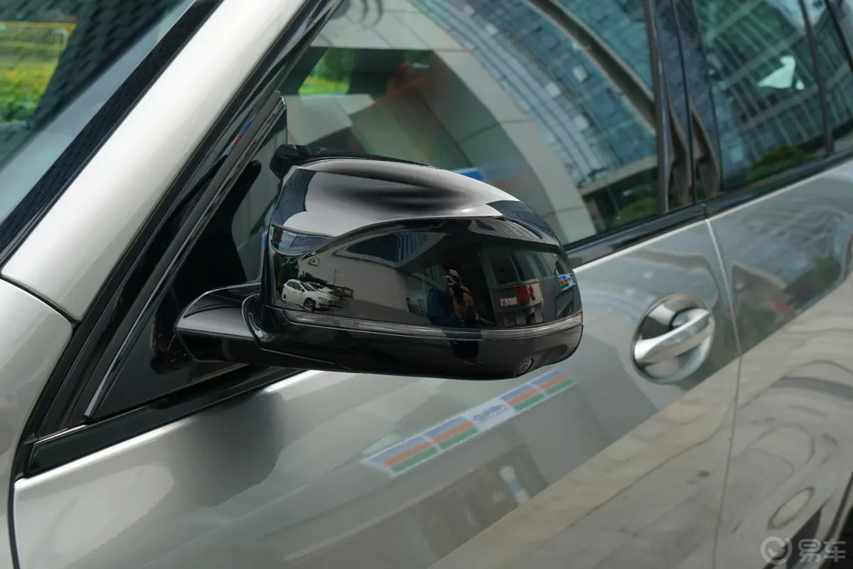 宝马X5 M50周年版 X5 M主驾驶后视镜背面