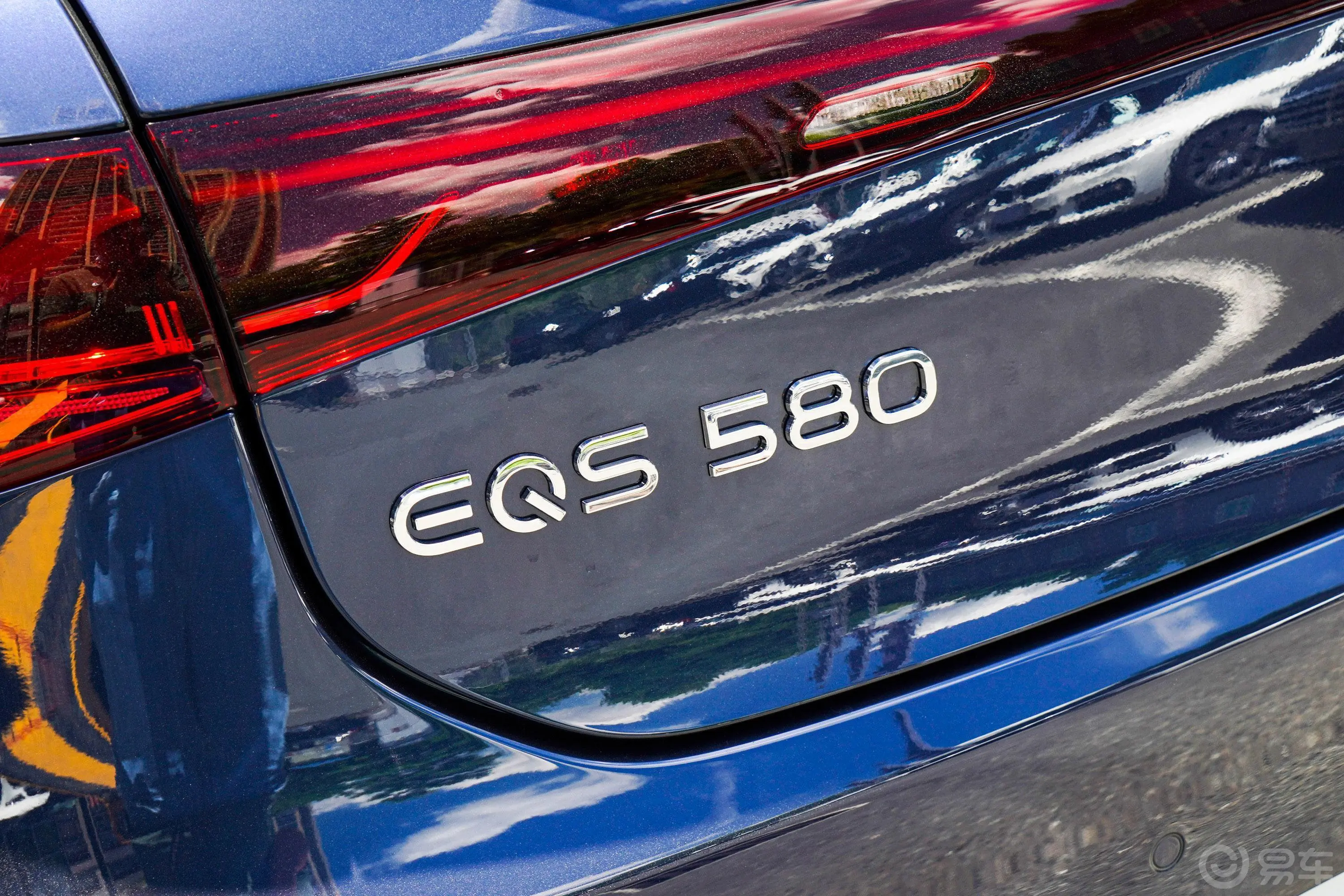 奔驰EQS改款 580 4MATIC外观细节