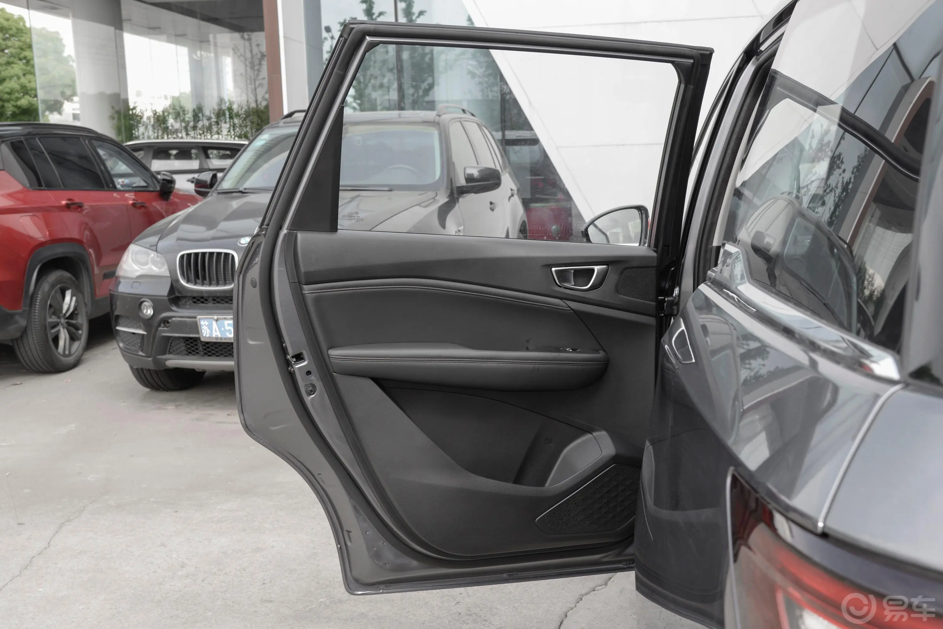 五菱佳辰1.5L 手动畅享舒适型驾驶员侧后车门