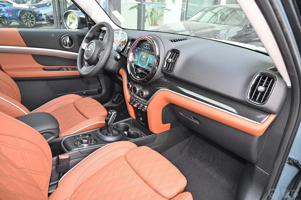 MINI COUNTRYMAN2.0T COOPER S 鉴赏家内饰全景副驾驶员方向