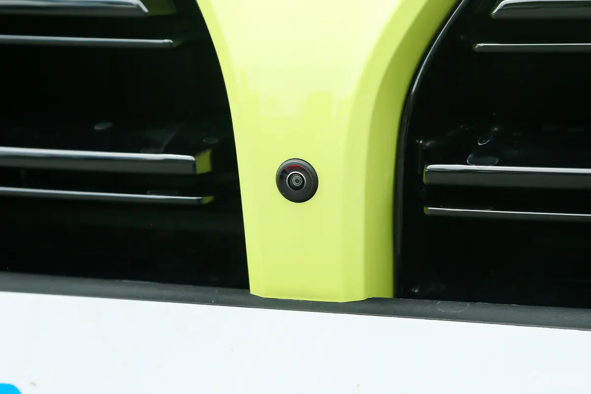宝马M450周年版 M4 敞篷轿跑车 M xDrive外观细节
