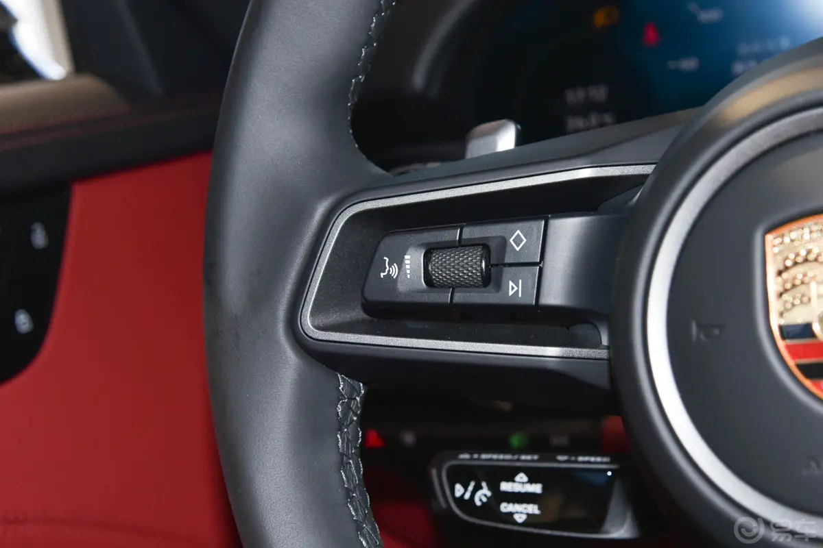 保时捷911Carrera S 3.0T左侧方向盘功能按键