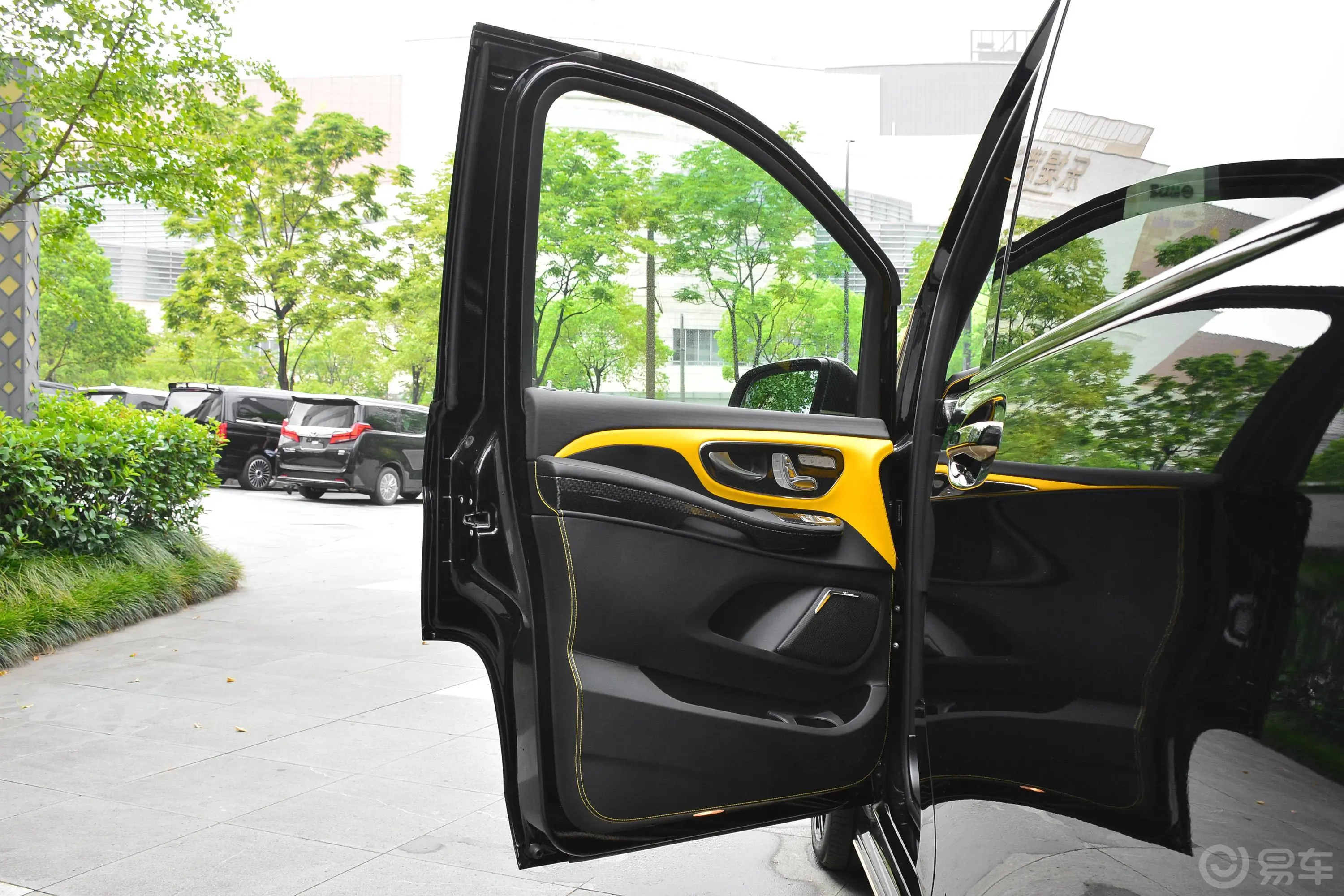 迈莎锐V级MV600 2.0T Noble誉金 汽油驾驶员侧前车门