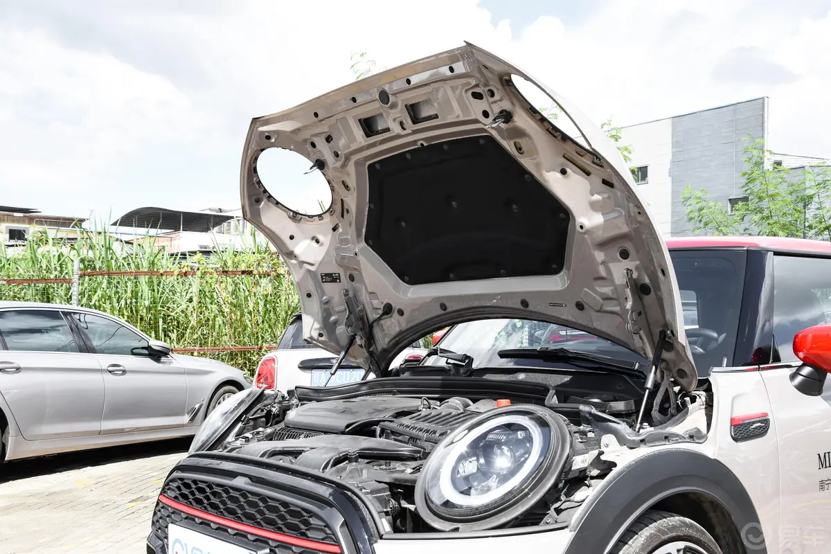 MINI JCW2.0T JOHN COOPER WORKS ALL-IN外观