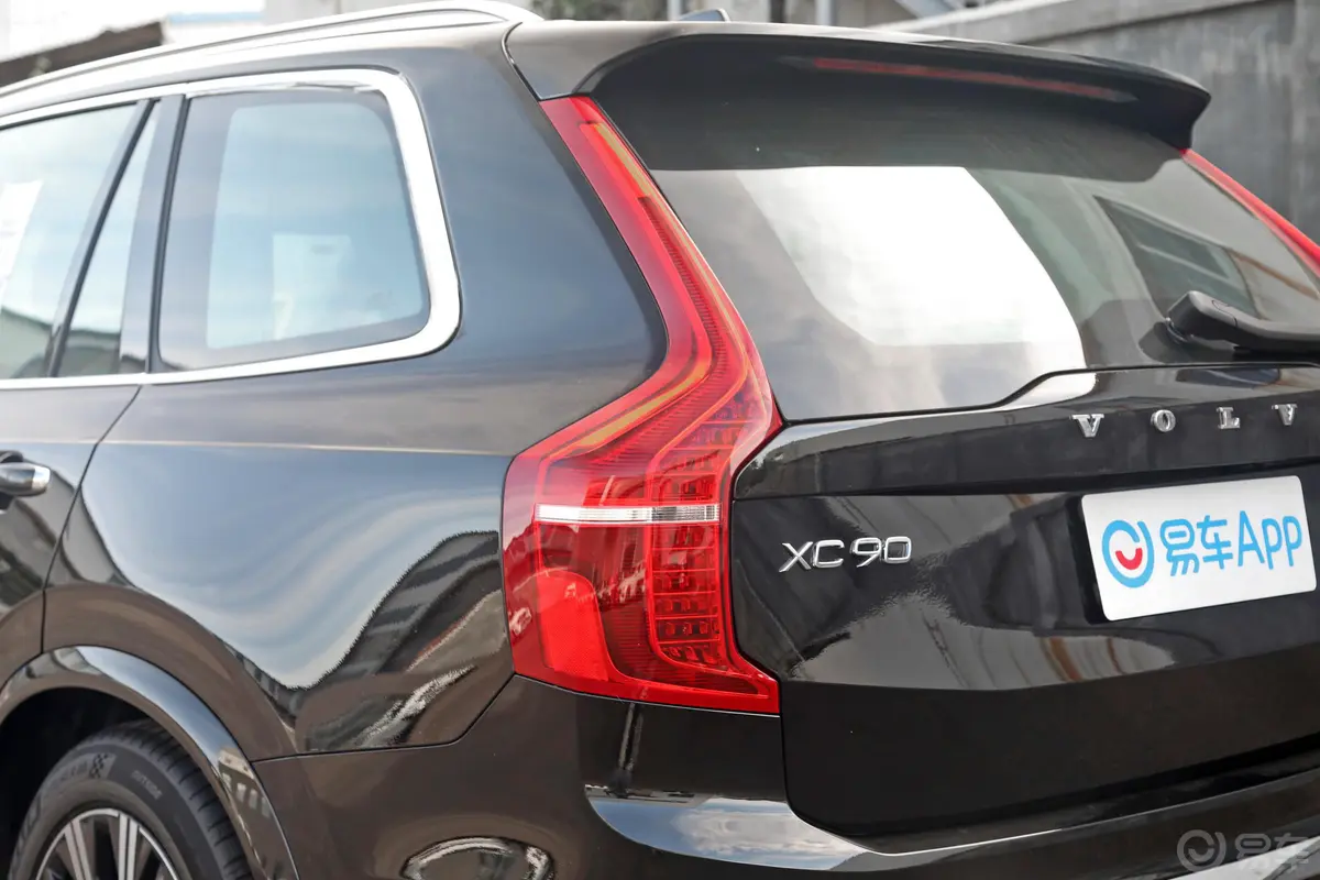 沃尔沃XC90B6 智雅豪华版 7座外观灯组