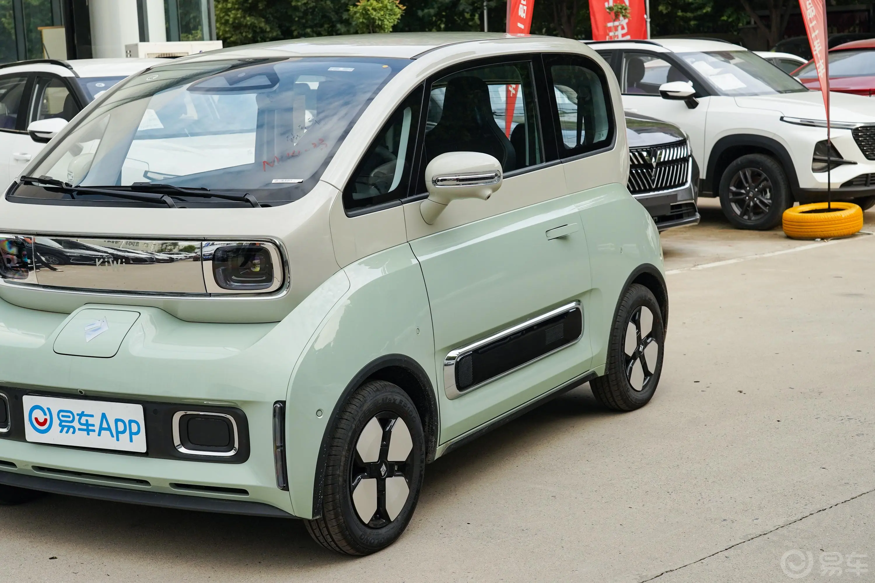 宝骏KiWi EV301km 大疆版 磷酸铁锂外观细节