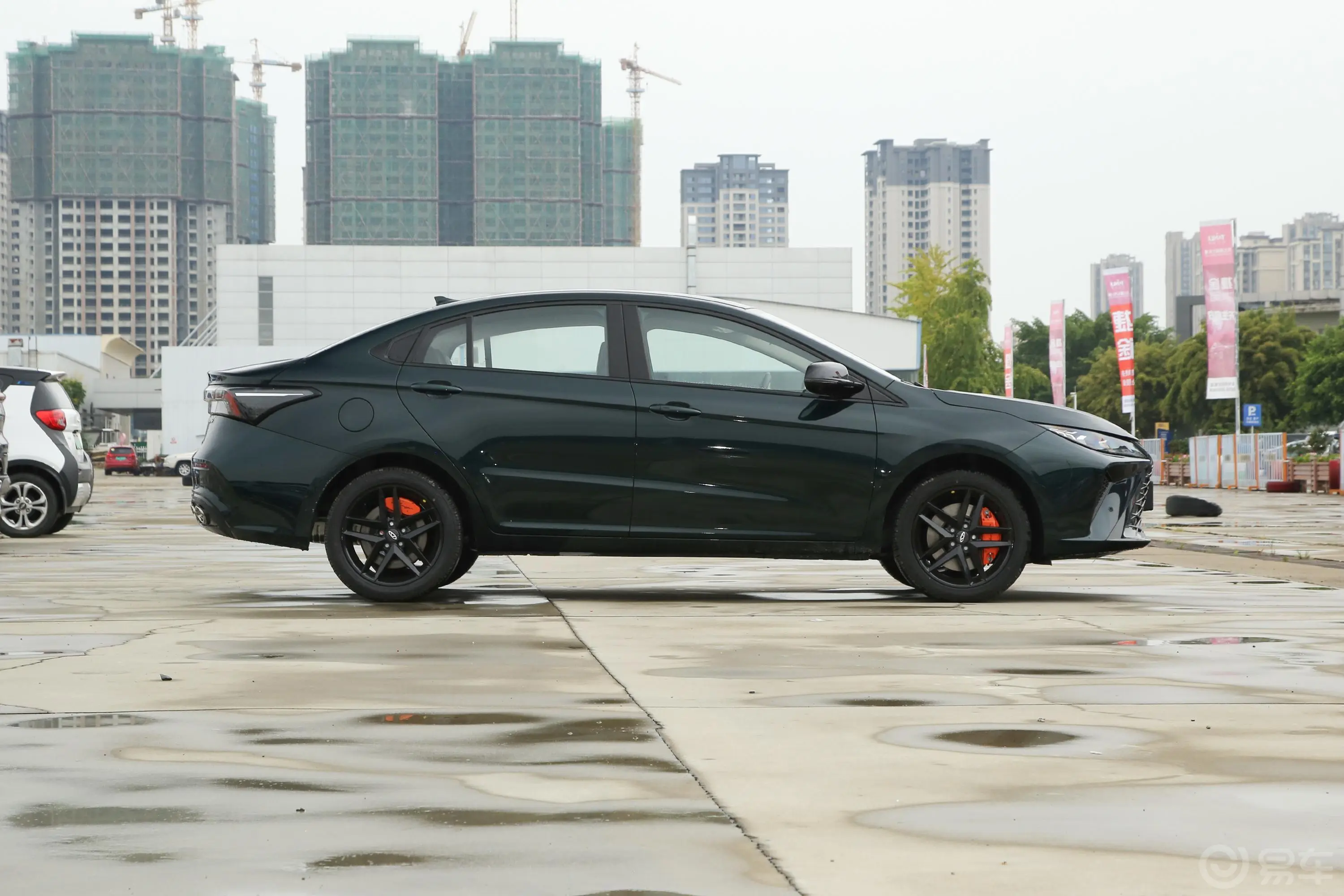 艾瑞泽5 GT1.6T 驰正侧车头向右水平