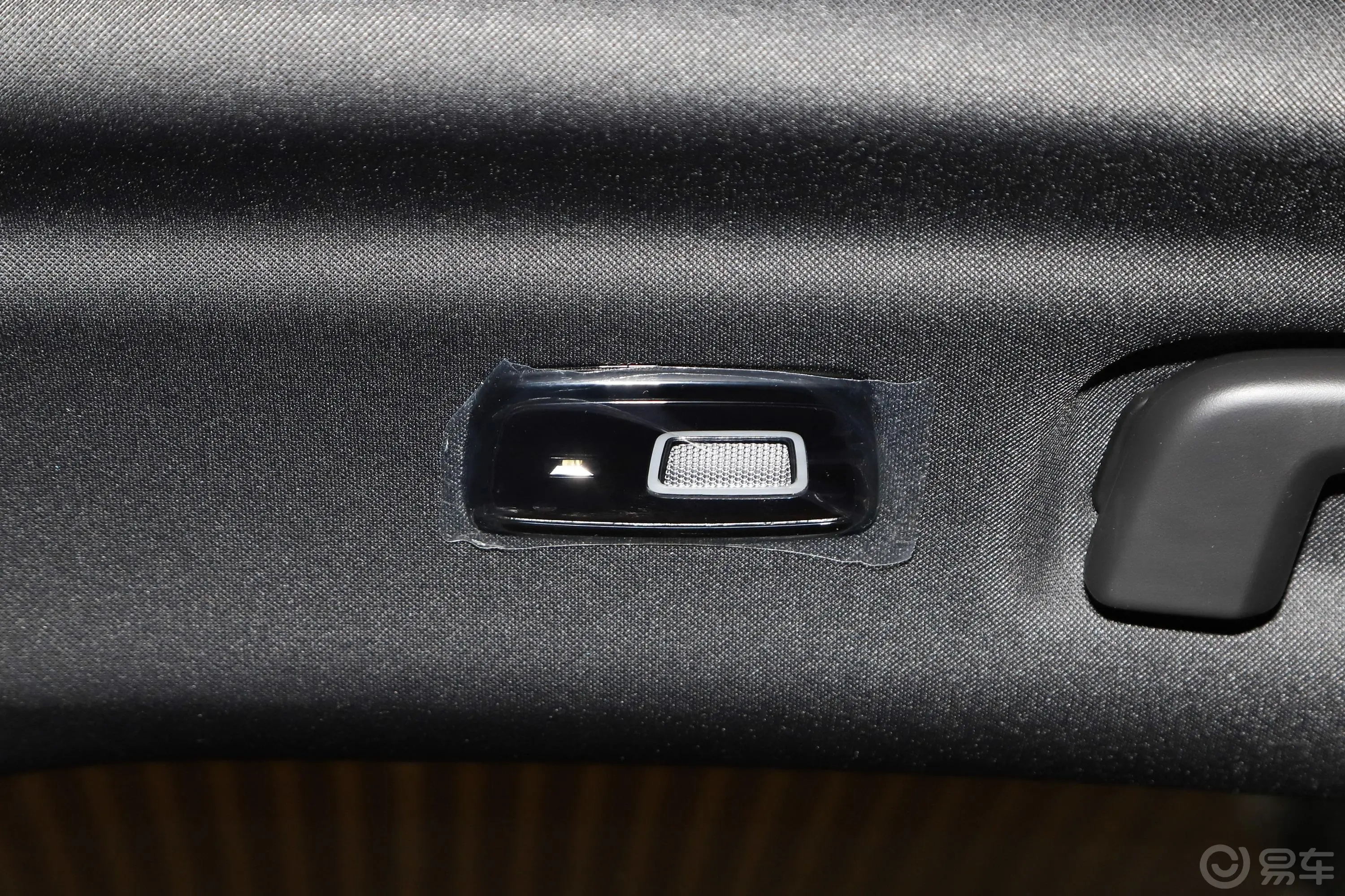 沃尔沃S90新能源T8 长续航 智逸豪华版后排功能