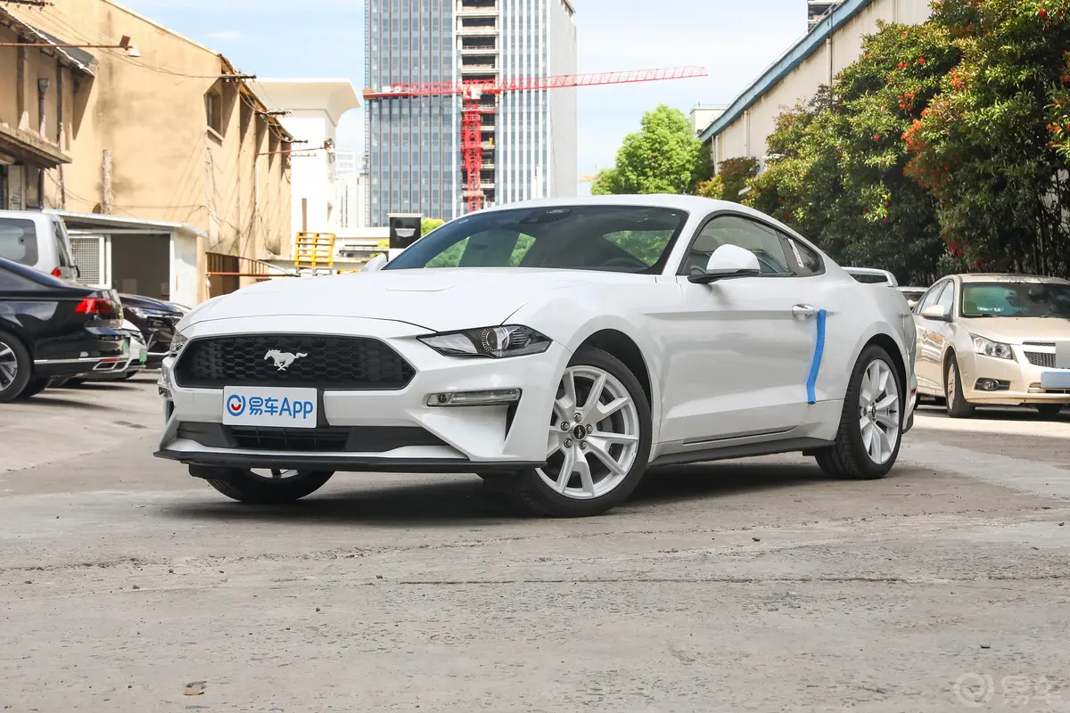 Mustang2.3T 元光极昼限量版侧前45度车头向左水平