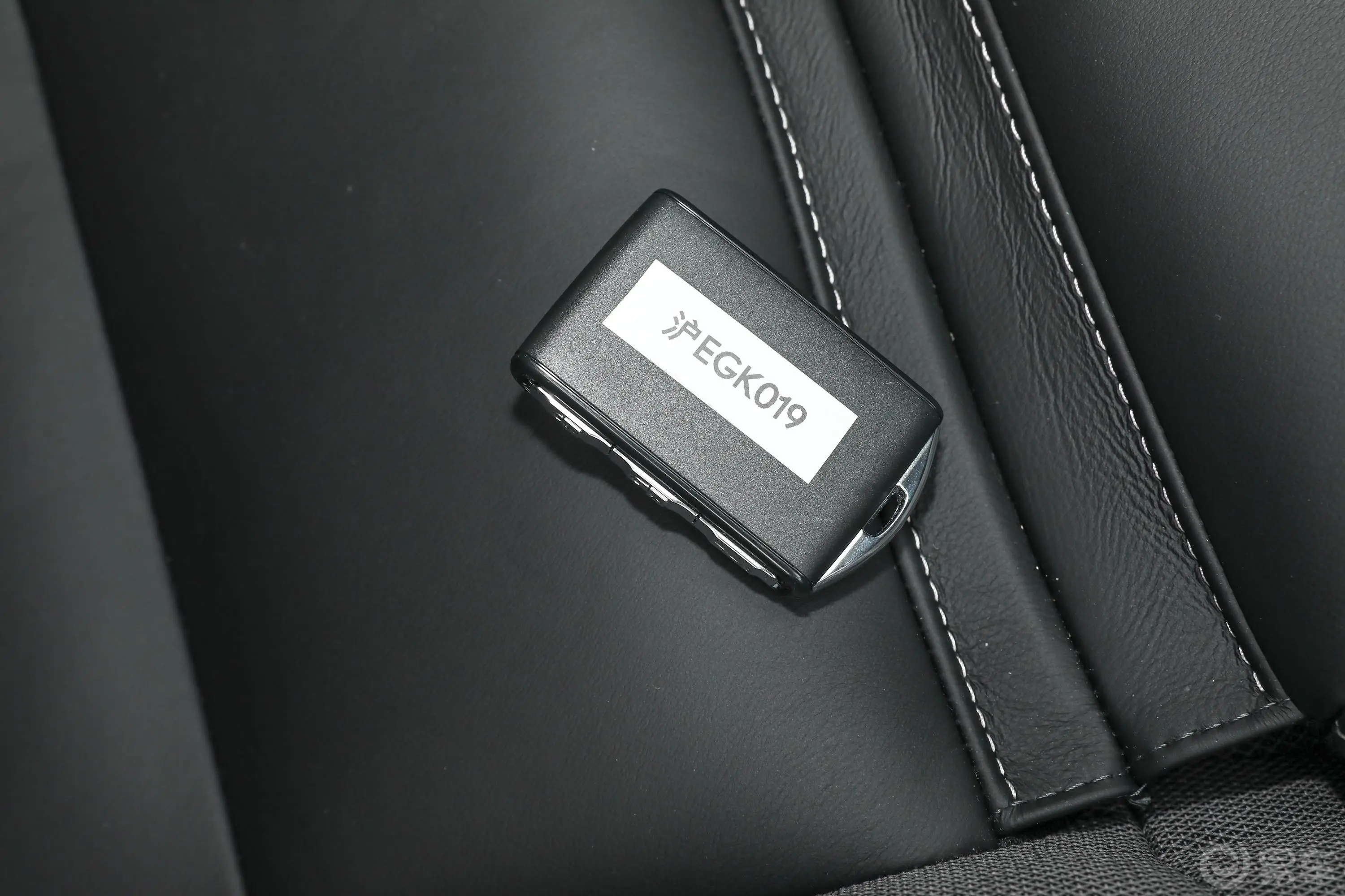 沃尔沃S60B5 智雅运动版钥匙正面