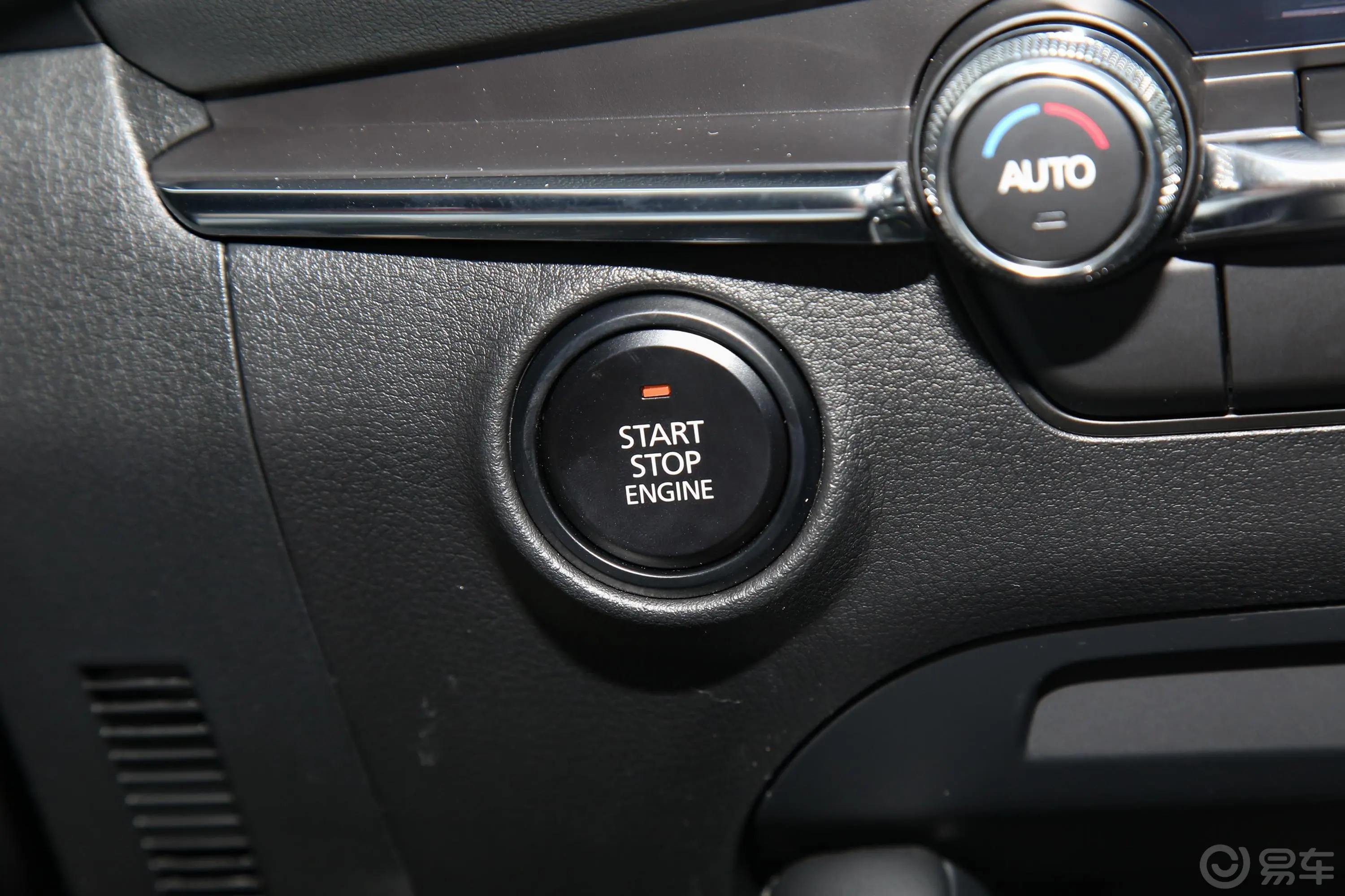 马自达3 昂克赛拉2.0L 自动质睿版钥匙孔或一键启动按键