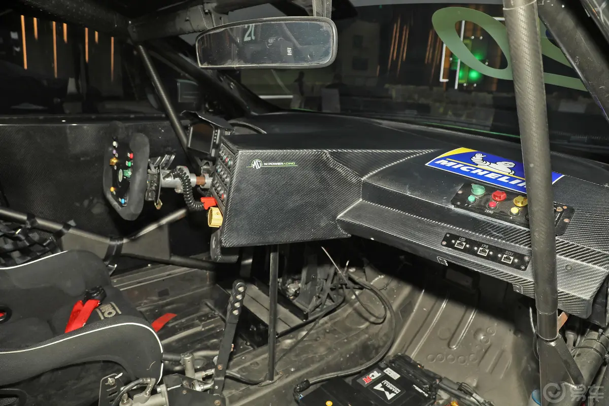 MG5XPOWER TCR赛车内饰全景副驾驶员方向
