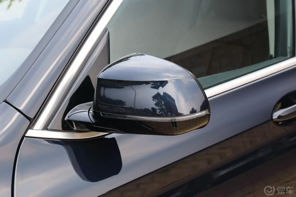宝马X3改款 xDrive25i M运动套装主驾驶后视镜背面