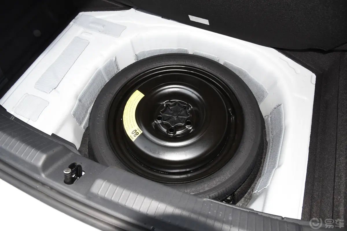 PoloPlus 1.5L 自动炫彩科技版备胎