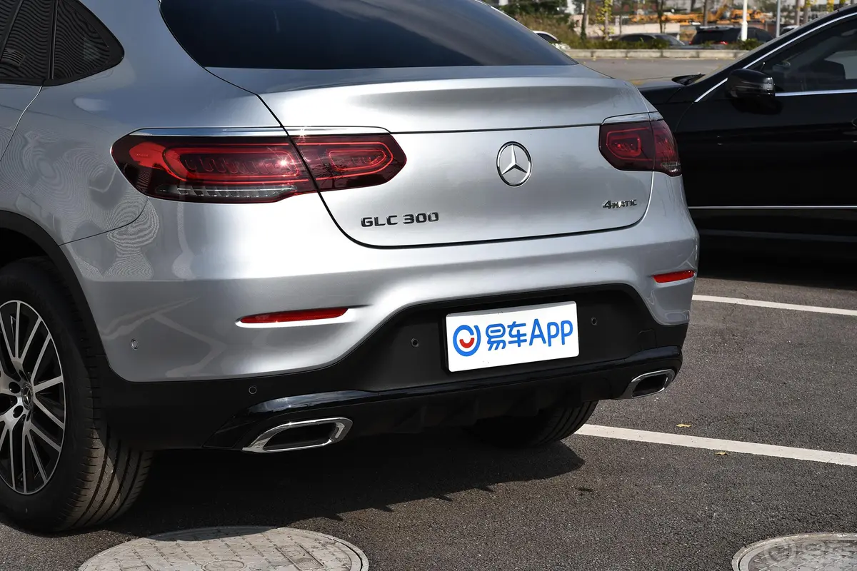 奔驰GLC轿跑GLC 300 4MATIC 轿跑SUV车后雷达