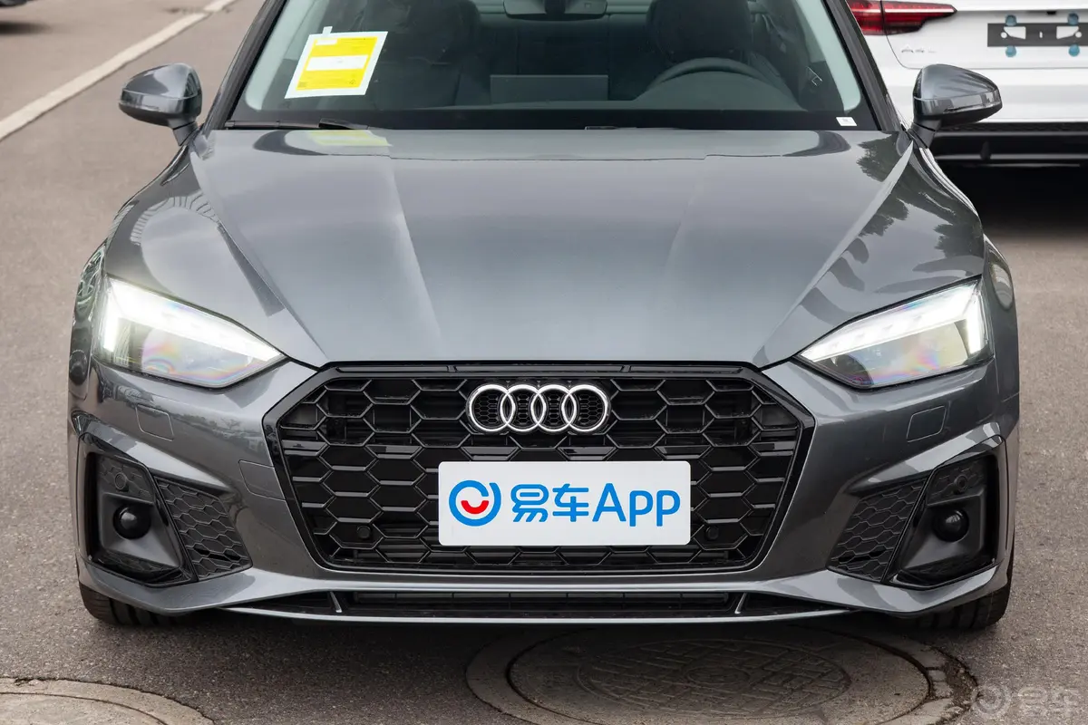 奥迪A5Coupe 40 TFSI 时尚动感型外观细节