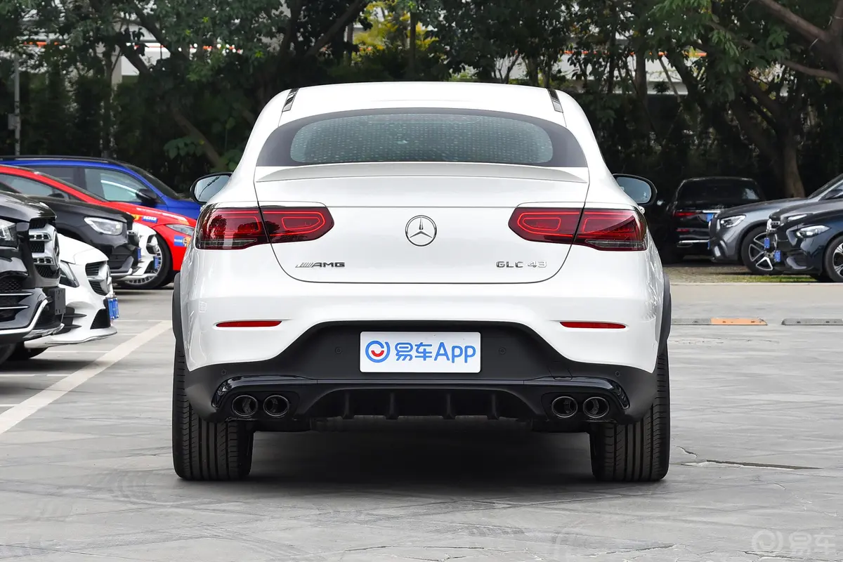 奔驰GLC轿跑 AMGAMG GLC 43 4MATIC 轿跑SUV正后水平