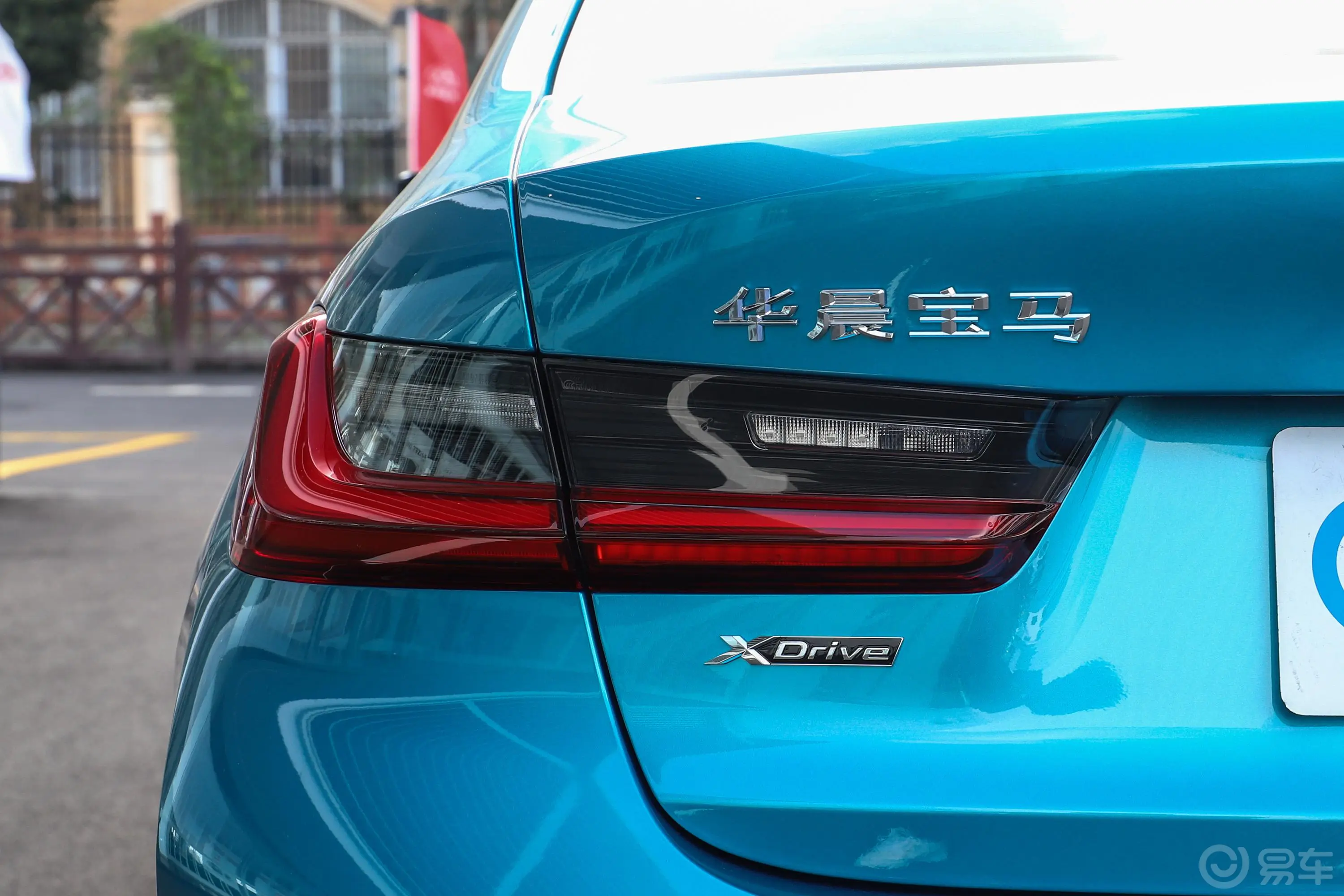 宝马3系325Li xDrive M运动套装外观灯组