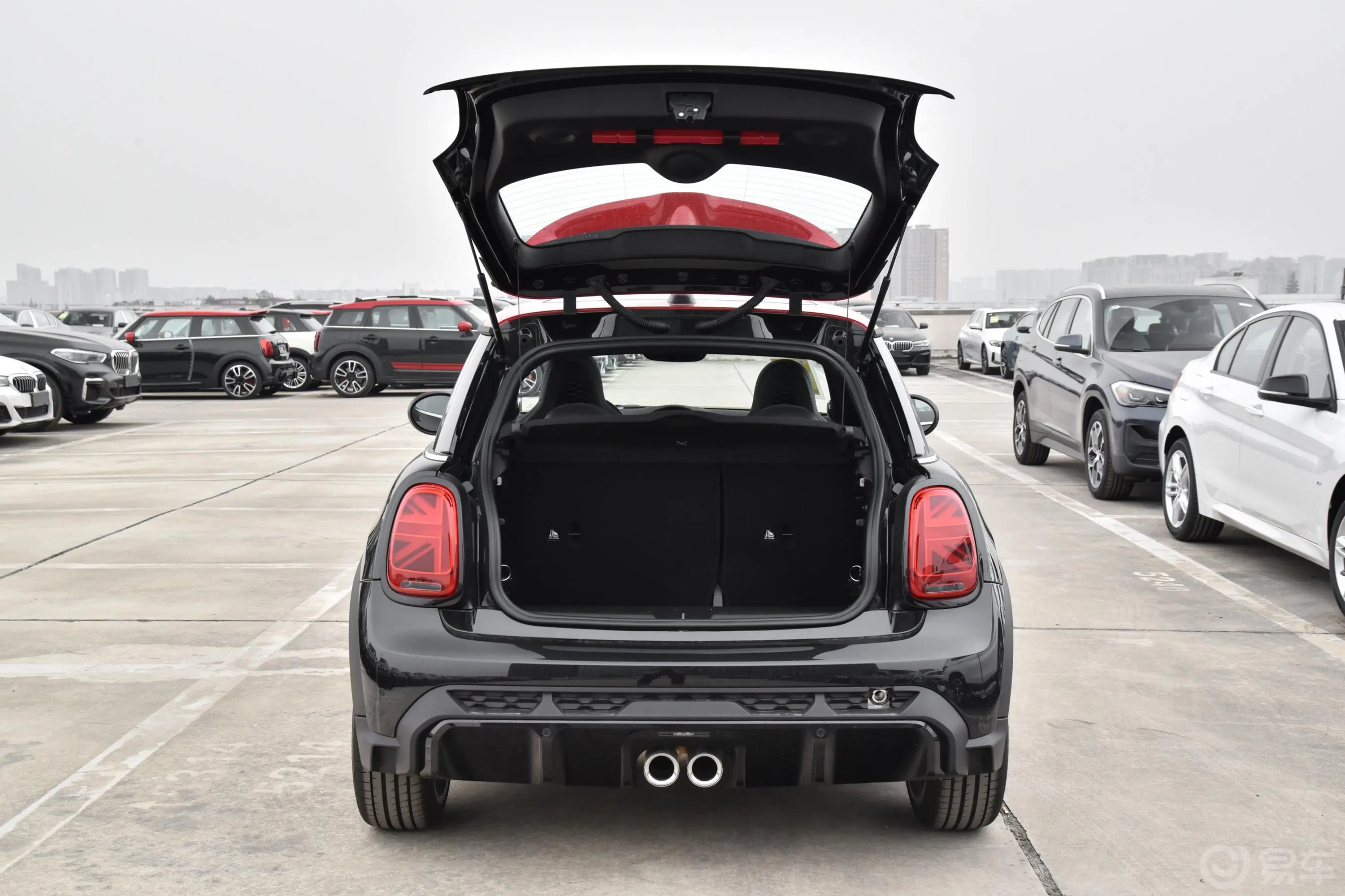 MINI JCW改款 2.0T JOHN COOPER WORKS ALL-IN空间