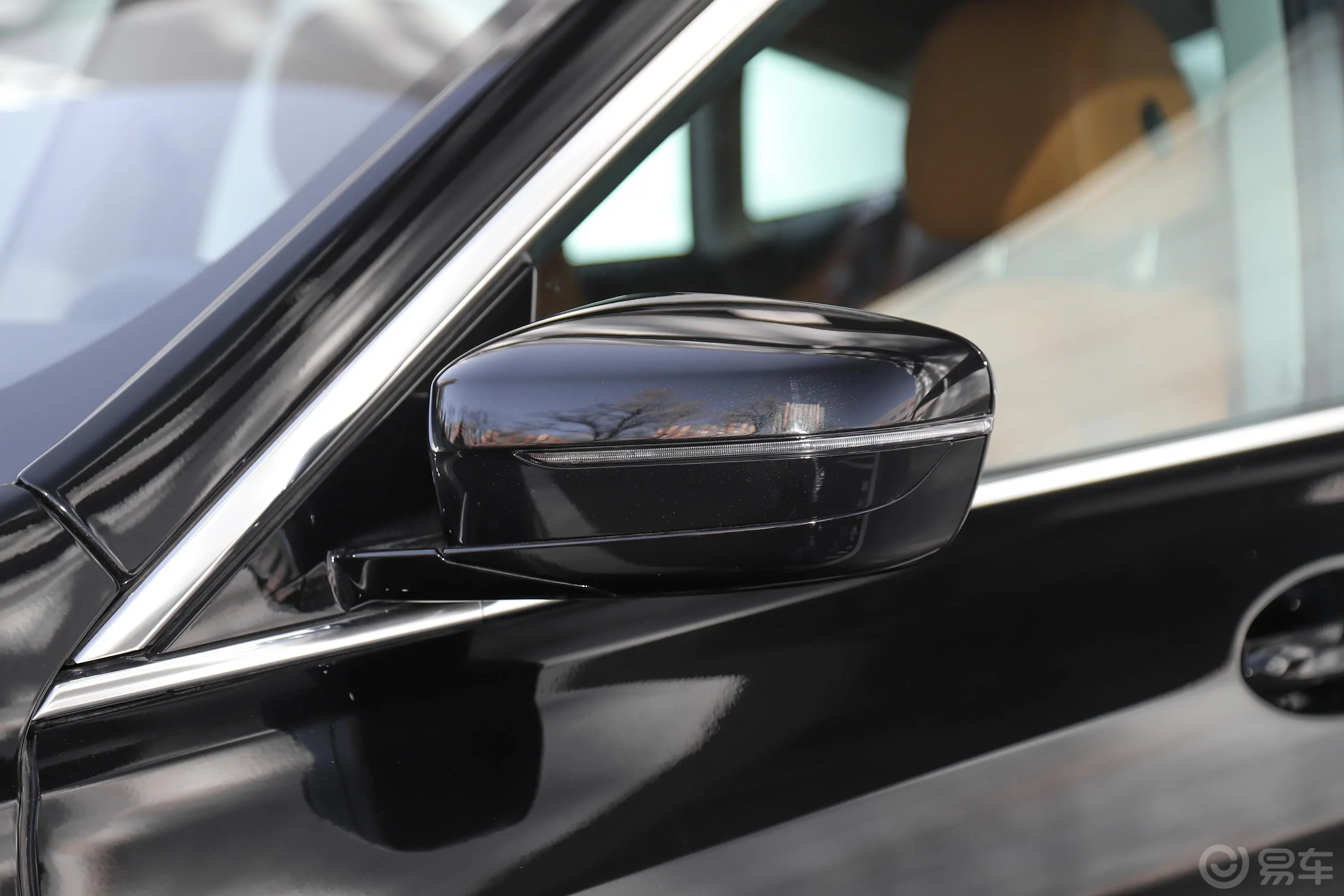 宝马6系GT630i 豪华设计套装主驾驶后视镜背面
