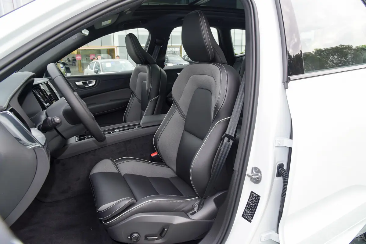沃尔沃XC60新能源T8 长续航 智远运动版驾驶员座椅