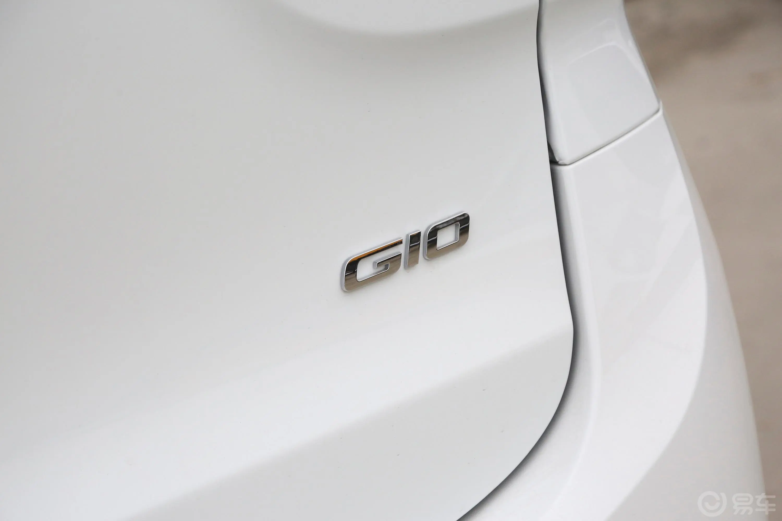 大通G102.0T 手动多功能版 柴油 7座外观细节