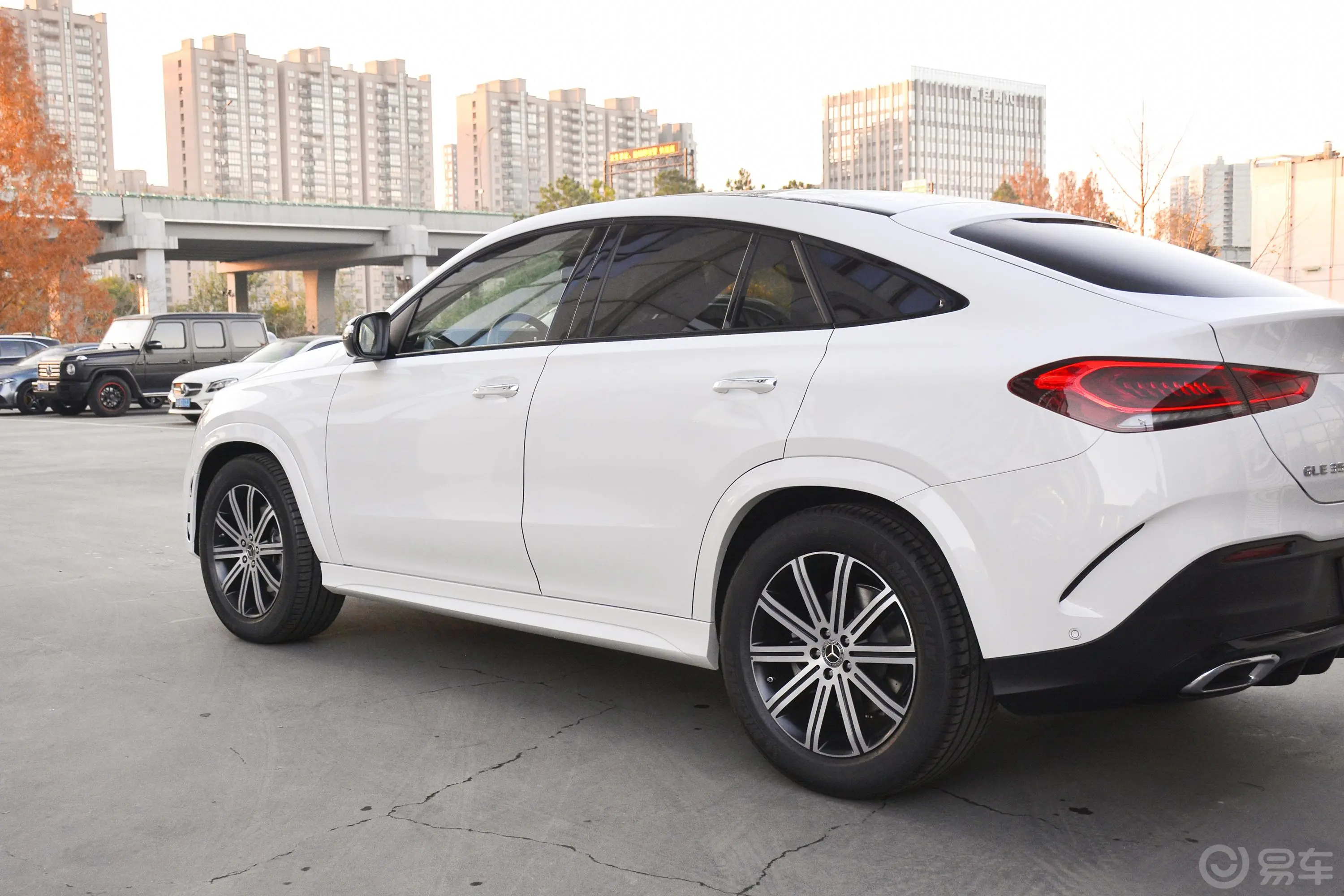 奔驰GLE轿跑GLE 350 4MATIC 轿跑SUV 豪华型外观细节