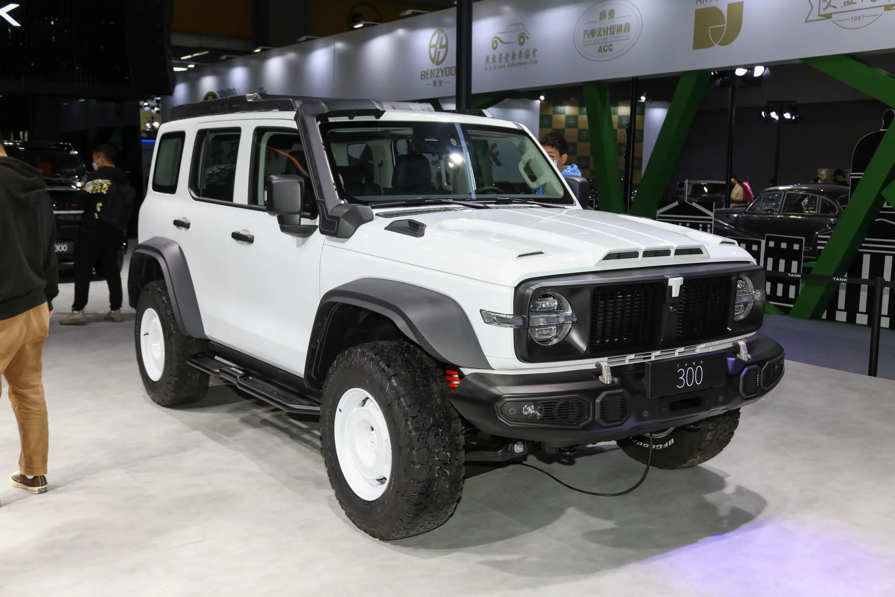 【坦克3002.0T 铁骑02图片-汽车图片大全】-易车