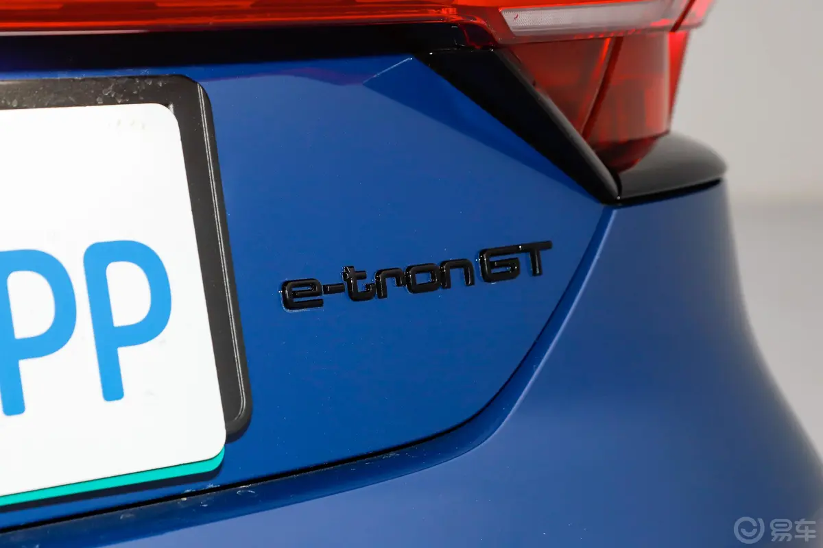 奥迪RS e-tron GT495km外观细节