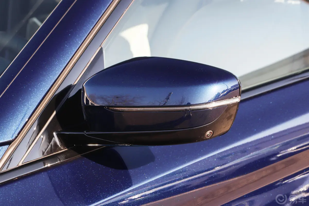 宝马5系(进口)改款二 530i 风尚版 M运动套装主驾驶后视镜背面