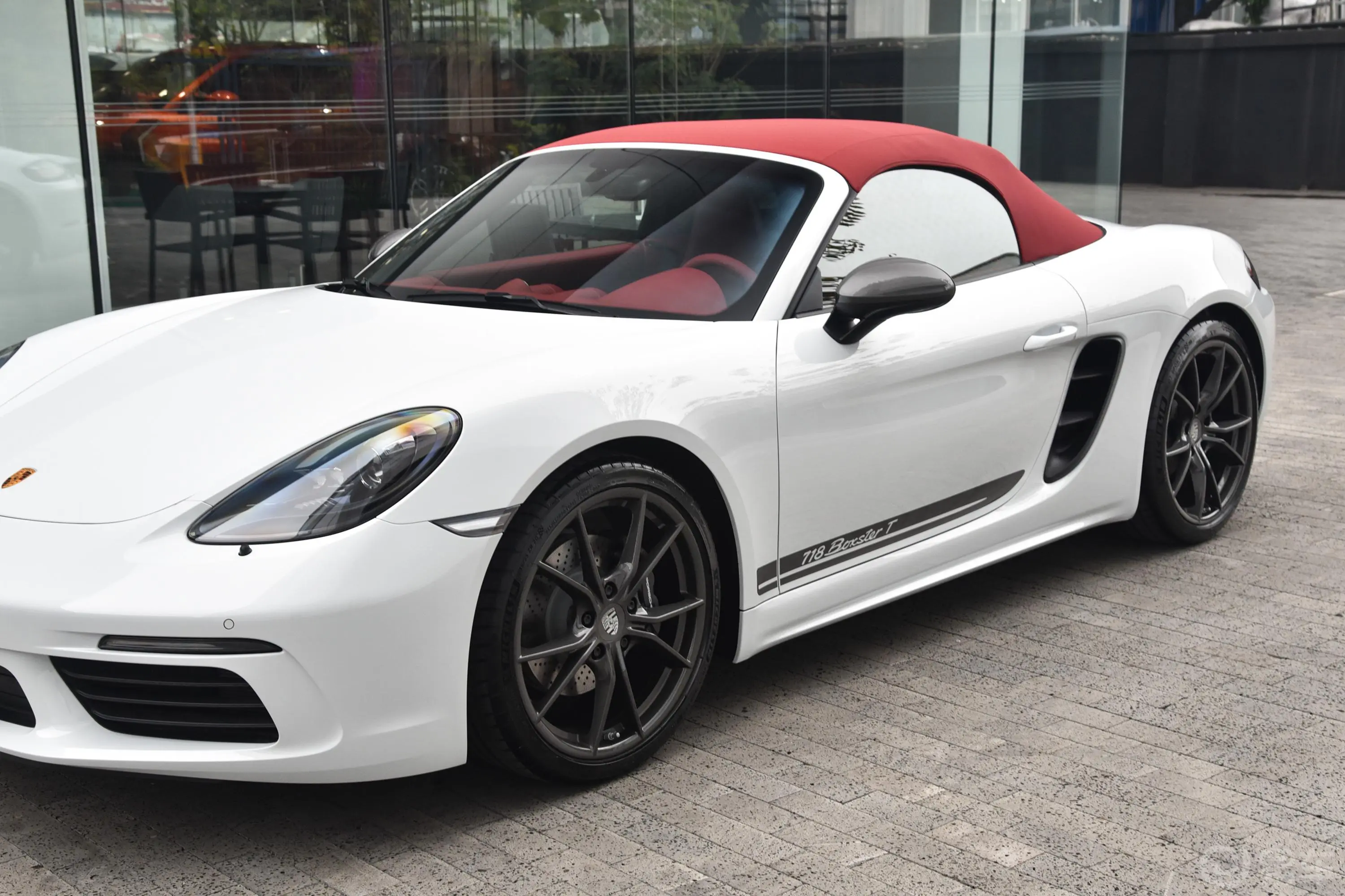 保时捷718Boxster T 2.0T外观细节