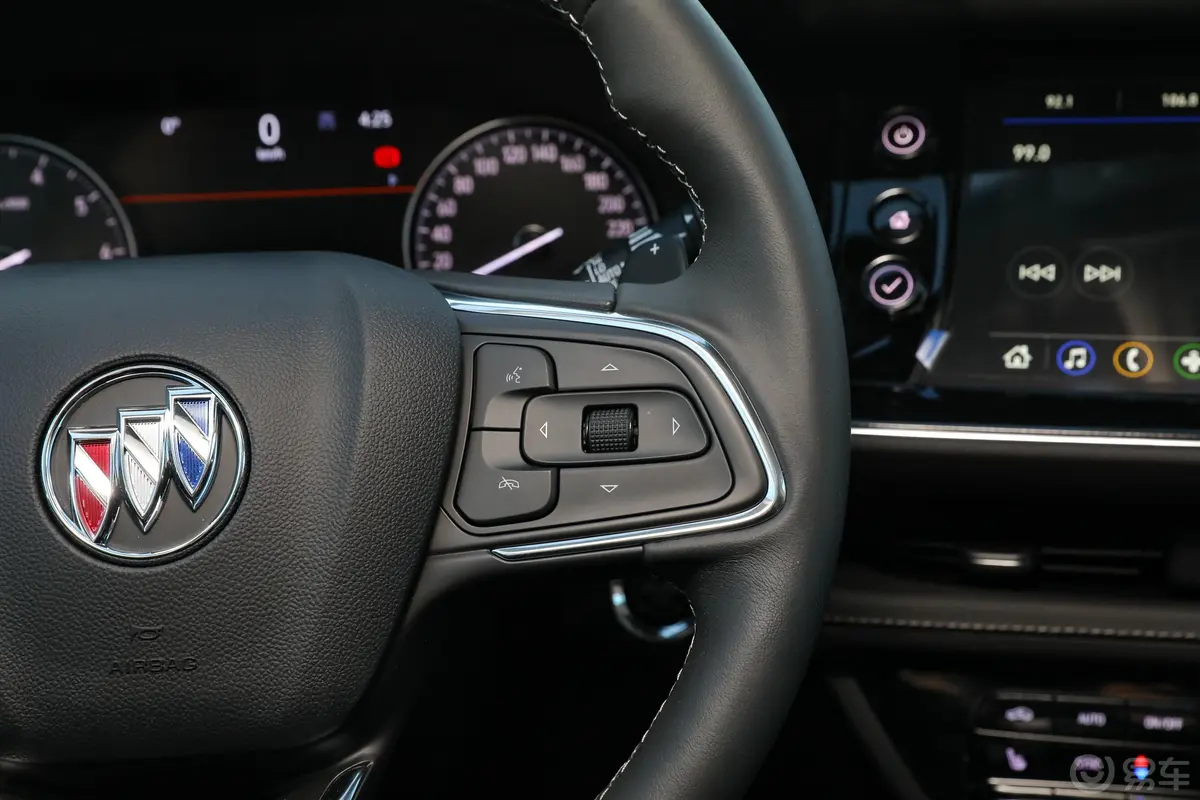 昂科威昂科威S GS 四驱运动型右侧方向盘功能按键