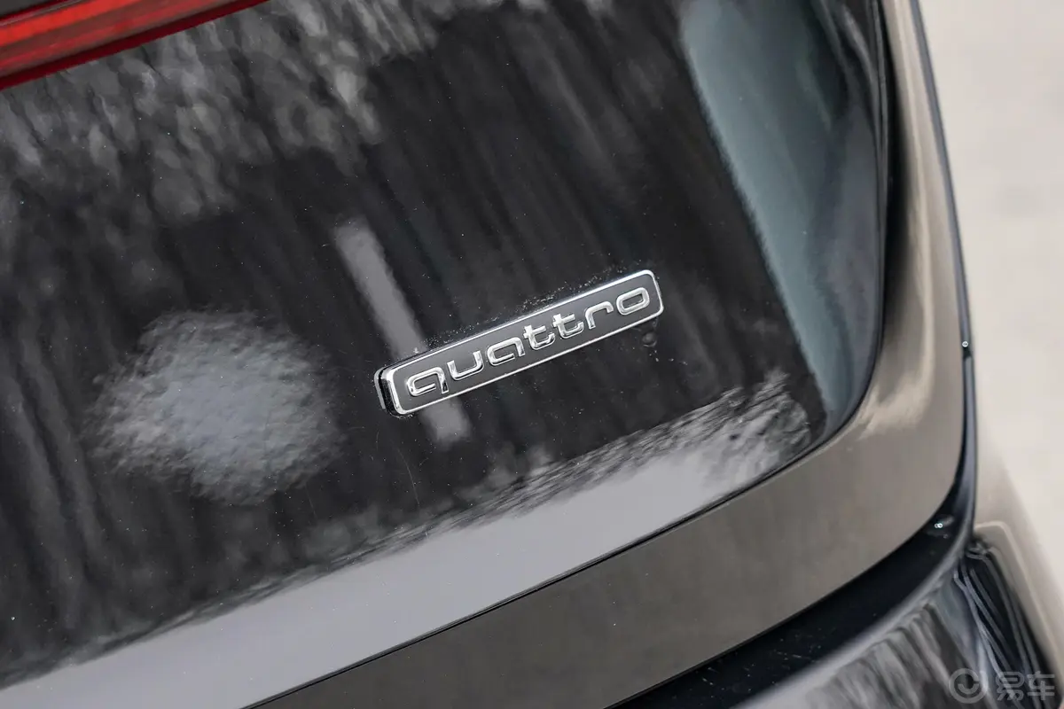 奥迪Q755 TFSI quattro S line冰雪运动版外观细节