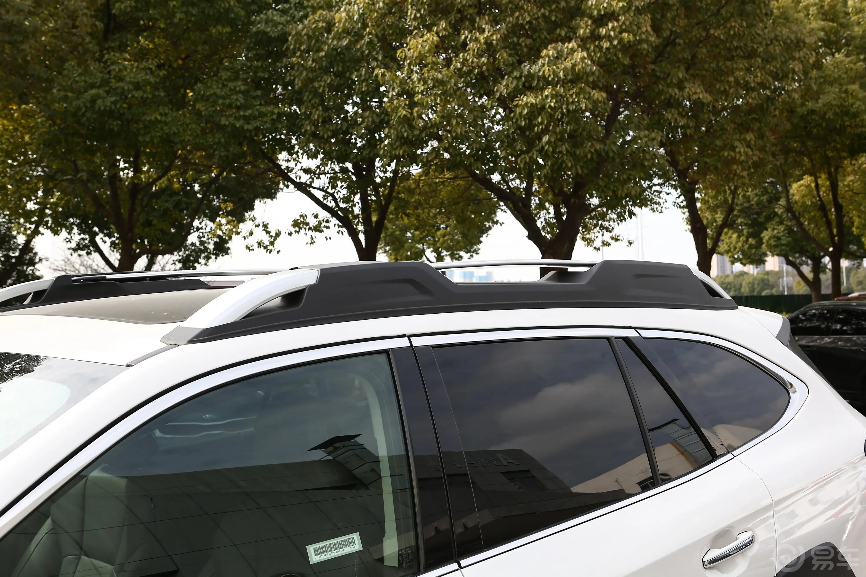 傲虎2.5i AWD运动版EyeSight车顶行李架