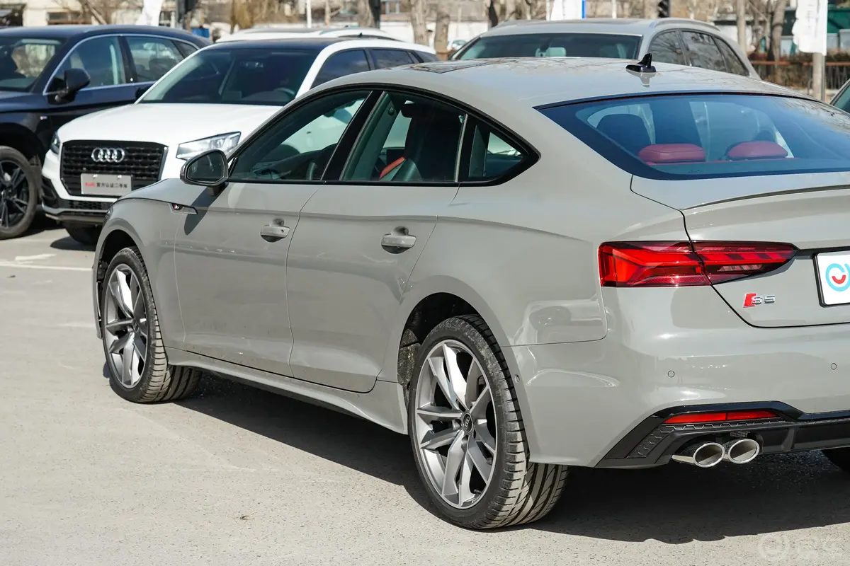 奥迪S53.0T Sportback外观细节