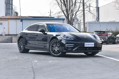 2023款 Panamera Panamera Turbo S 行政加长版 4.0T外观