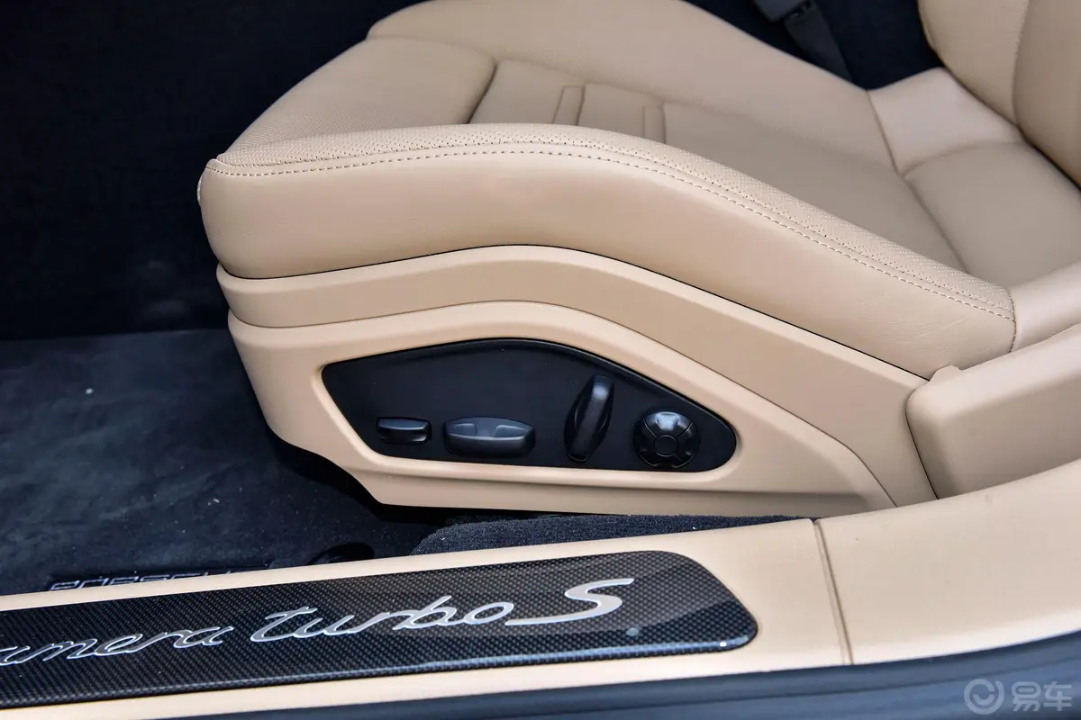 PanameraPanamera Turbo S 行政加长版 4.0T主驾座椅调节