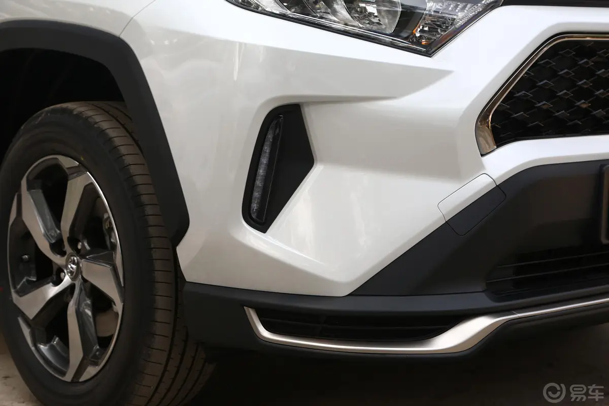 RAV4荣放 双擎E+2.5L 四驱豪华Pro外观灯组