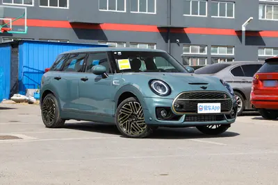 2023款 MINI CLUBMAN 2.0T COOPER S 自在特别版外观