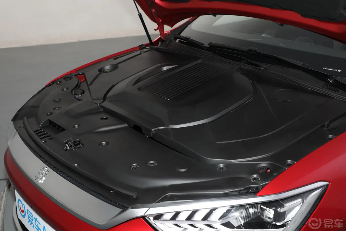 秦PLUS新能源EV 冠军版 610km 卓越型动力底盘