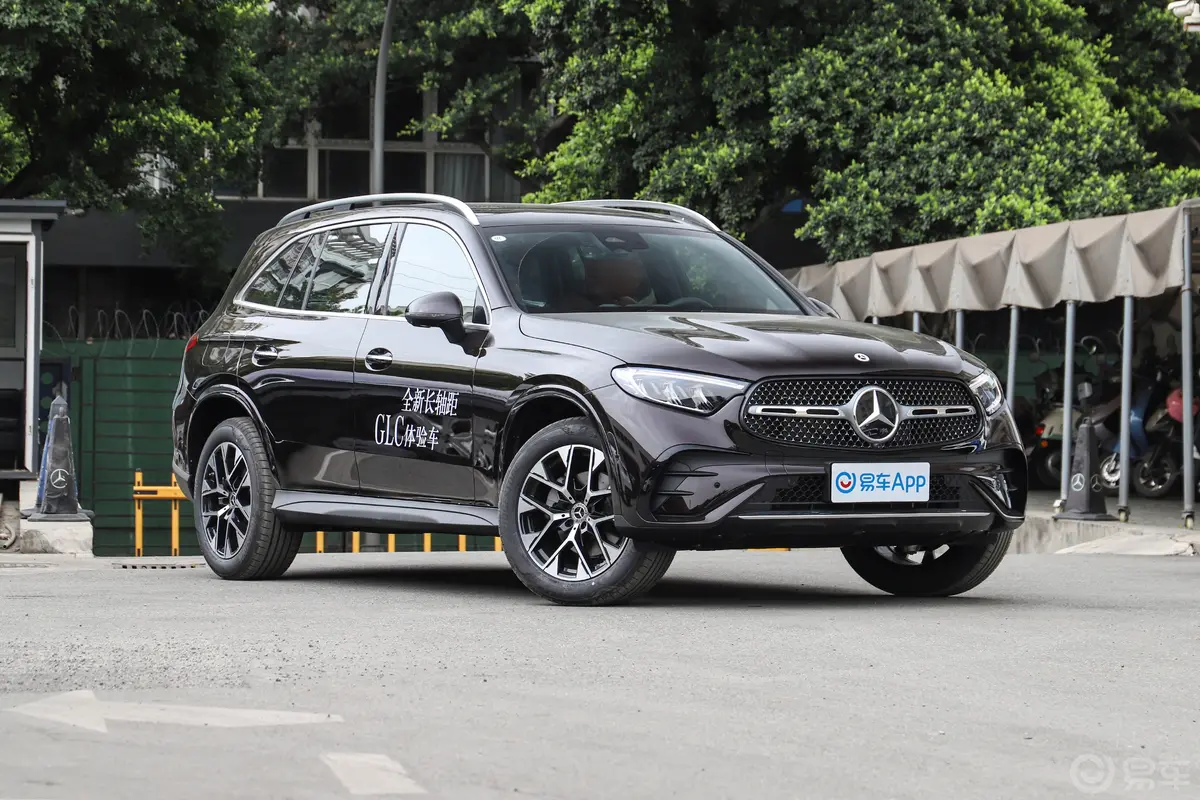 奔驰GLCGLC 260 L 4MATIC 动感型 5座外观灯组