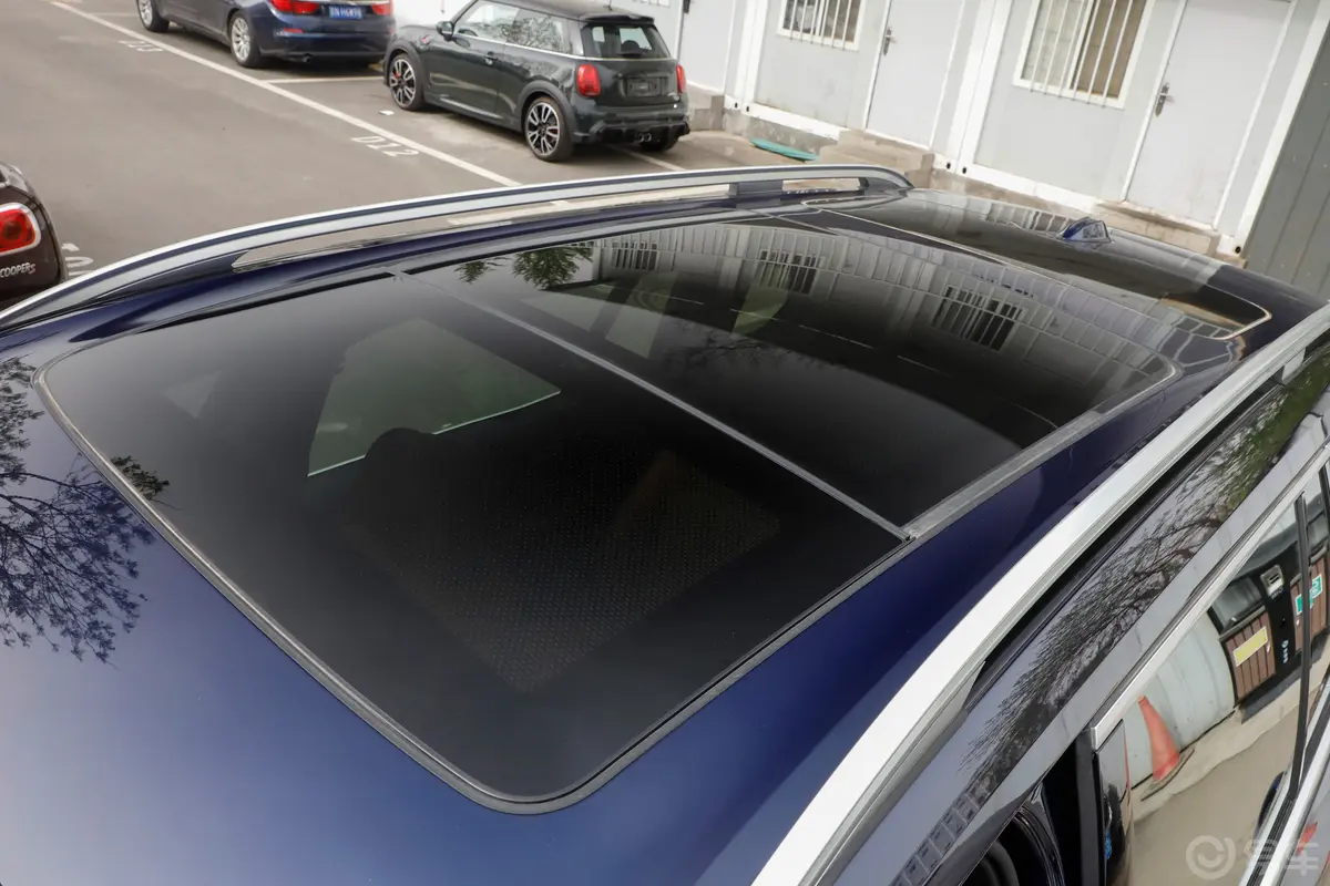 宝马X7xDrive40i 尊享型 M运动套装天窗