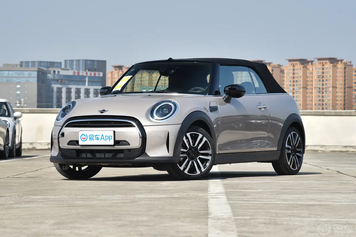 MINI CABRIO改款 1.5T COOPER CABRIO 艺术家侧前45度车头向左水平